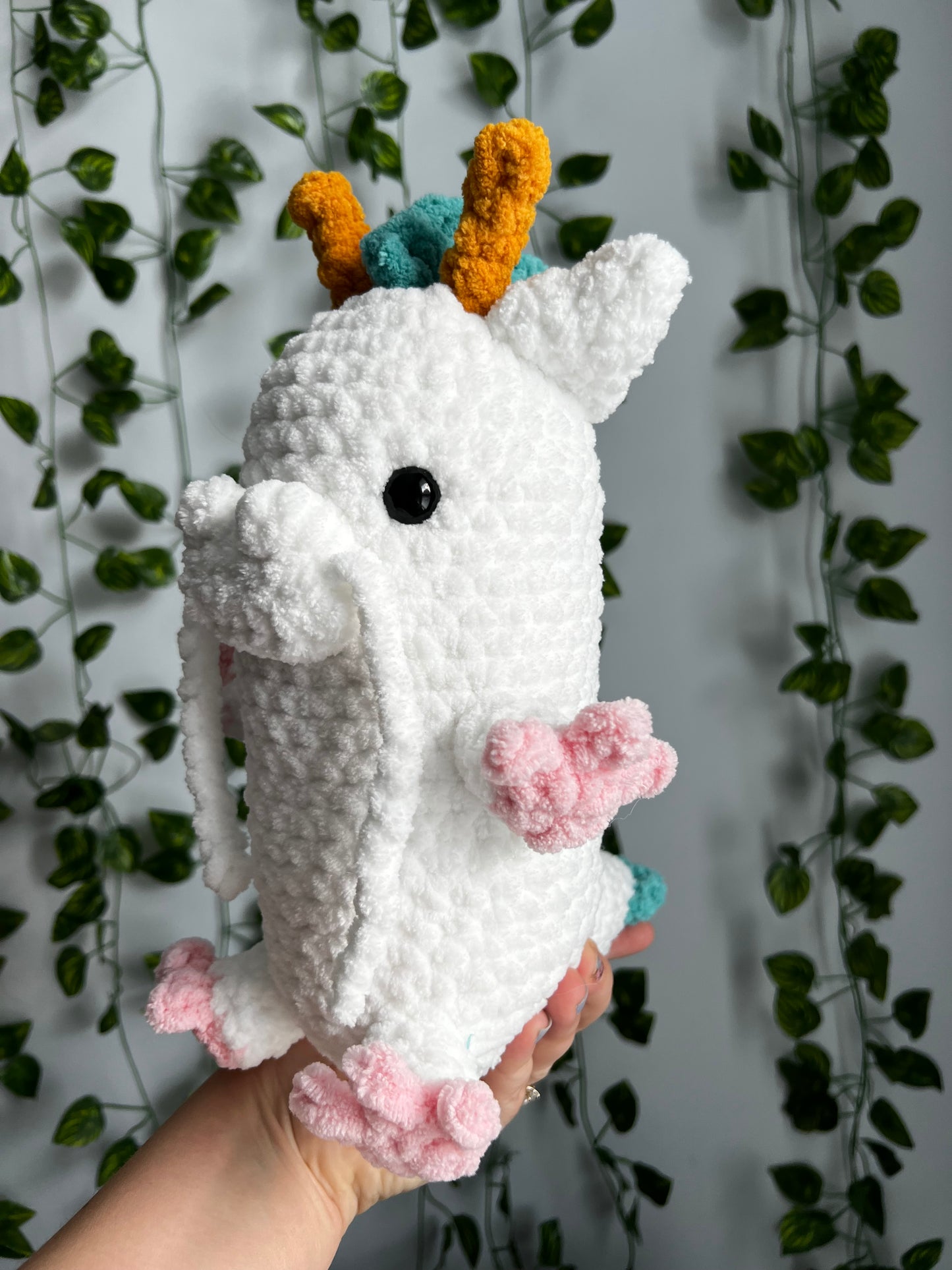 White Chunky Dragon