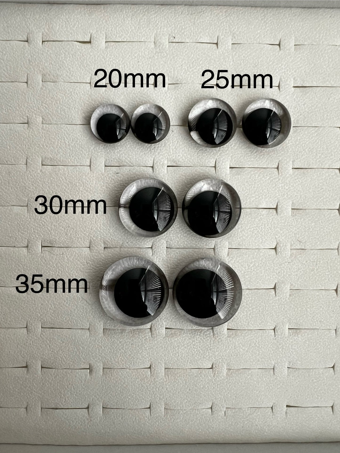 Pavo Plume Jewel Tone Hand Painted Safety Eyes